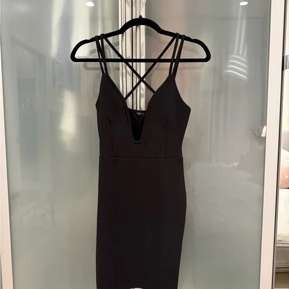 Nasty Gal Black V-Neck Dress - Picture 3 of 3